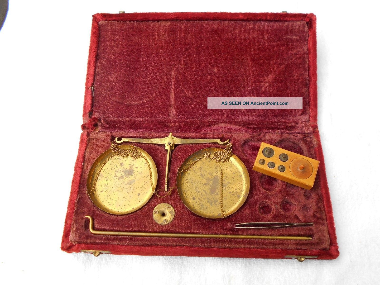 18th C 1700 ' S Repro Apothecary/surgeon ' S Brass Scales W/antique Weights Surgical Tools photo