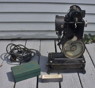 Antique Vintage Pathex Pathe Baby 9.  5 Mm Film Movie Projector & photo