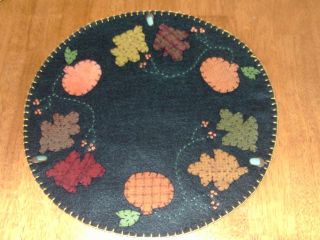 Penny Rug Candle Mat Hand Made 12 Inch Pumpkins And Leaves With Acorns/vines photo