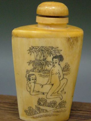 Oriental Vintage Chinese Hand - Carved Old Bone Snuff Bottle 