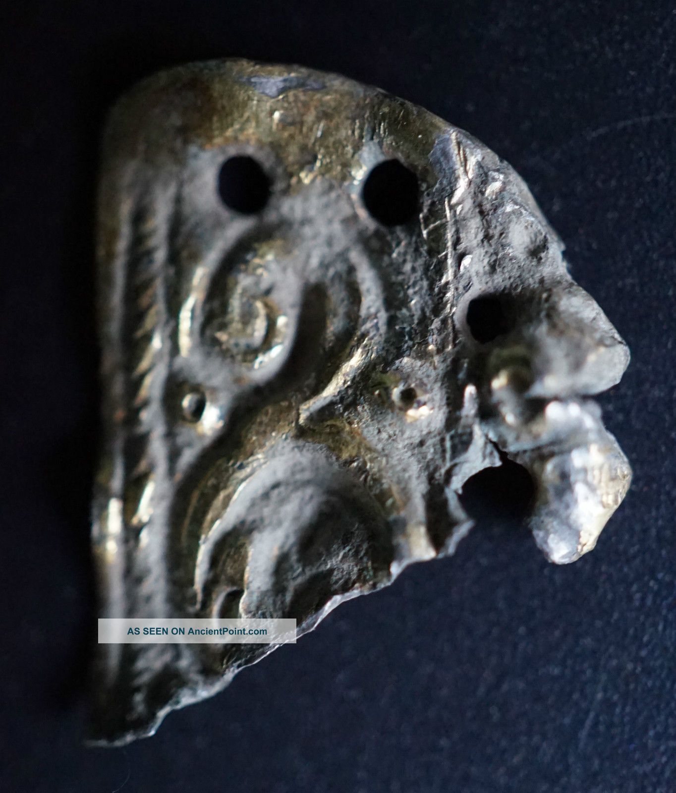 Ancient Viking Sw0rd Handle Gold Inlay Detail / Decoration,  Circa 1100 Ad.  Rare Scandinavian photo