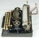 Noiseless Portable Typewriter (serial No.  2112) - Circa 1921 Typewriters photo 2