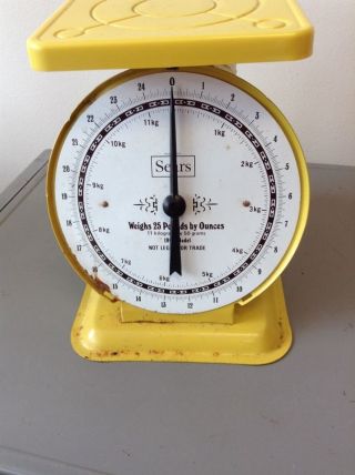 Vintage Yellow Sears Model 1906 Kitchen Scale - Weighs Up To 25 Lbs photo