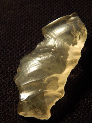 Translucent Prehistoric Tool Made From Libyan Desert Glass Found In Egypt 2.  93gr photo