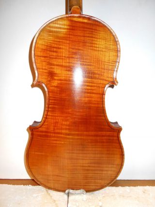Vintage Old Antique 1 Pc.  Back Violin - photo