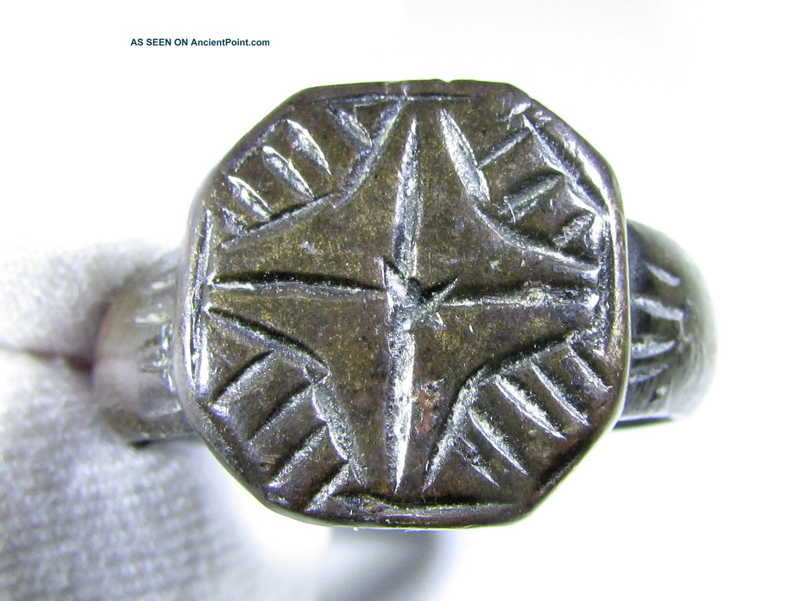Rare Medieval Period Bronze Christian Ring Depicting Star Of Bethlehem - Ab29 Roman photo
