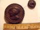 (2) Victorian Carved Wooden Buttons Rubens Mother/daughter : 3/4 