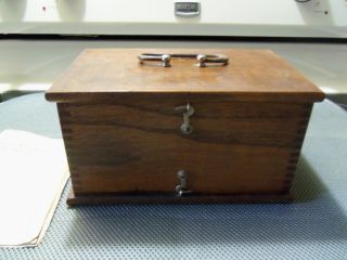 Quack Oak Box Medical Device That A Dry Cell Battery By Sears photo