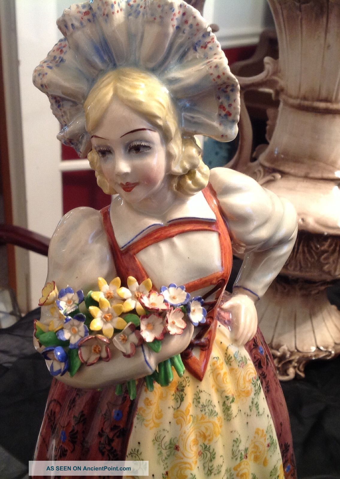 Italian Capodimonte Porcelain Lady