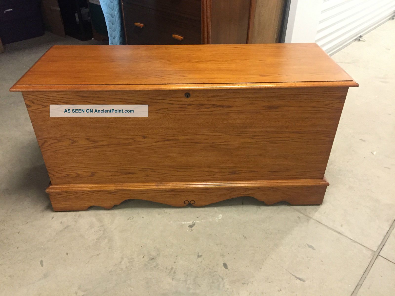 Lane Kensington Cedar Lined Hope Chest Manufactured Post 1989 With Safety Latch Post-1950 photo