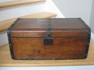 Antique Trunk 1700s Hope Chest Clothes Chest Blanket Chest Sea Chest Travel Ches photo
