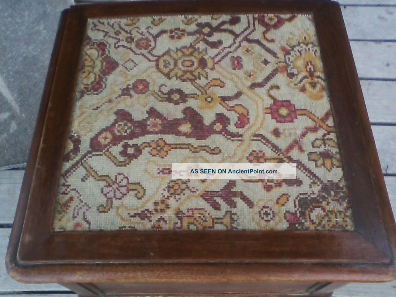 Antique Victorian Chamber Pot Wooden Chair Commode Potty Embroidery Primitives photo