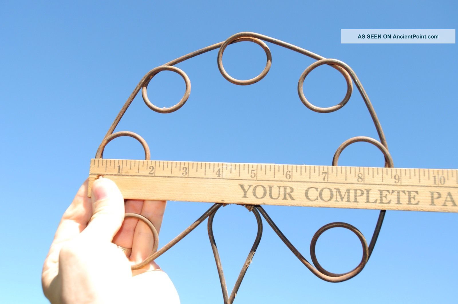 Vintage Rug Carpet Blanket Quilt Beater Duster Thick Metal Wire Wood Handle