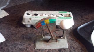 Antique Oakes Mfg.  Co.  Inc.  Tipton,  Ind.  Poultry Supplies Egg Scale.  Grader photo