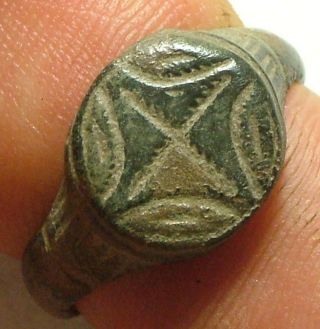 Rare Ancient Roman Soldiers Sun God Sol Invicto Cross Star Ring Artifact Marks photo