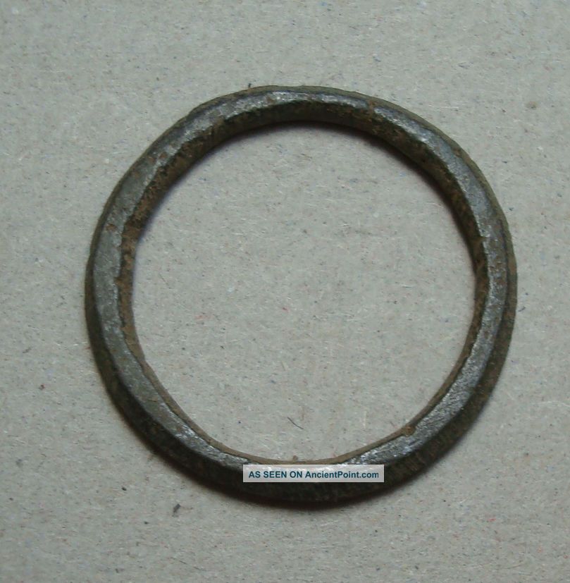 Handcast Bronze Ring,  Medieval Or Early Modern British photo