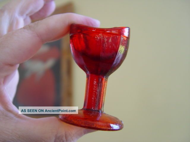 Vintage Red Amberine Eye Bath / Wash Science & Medicine (Pre-1930) photo