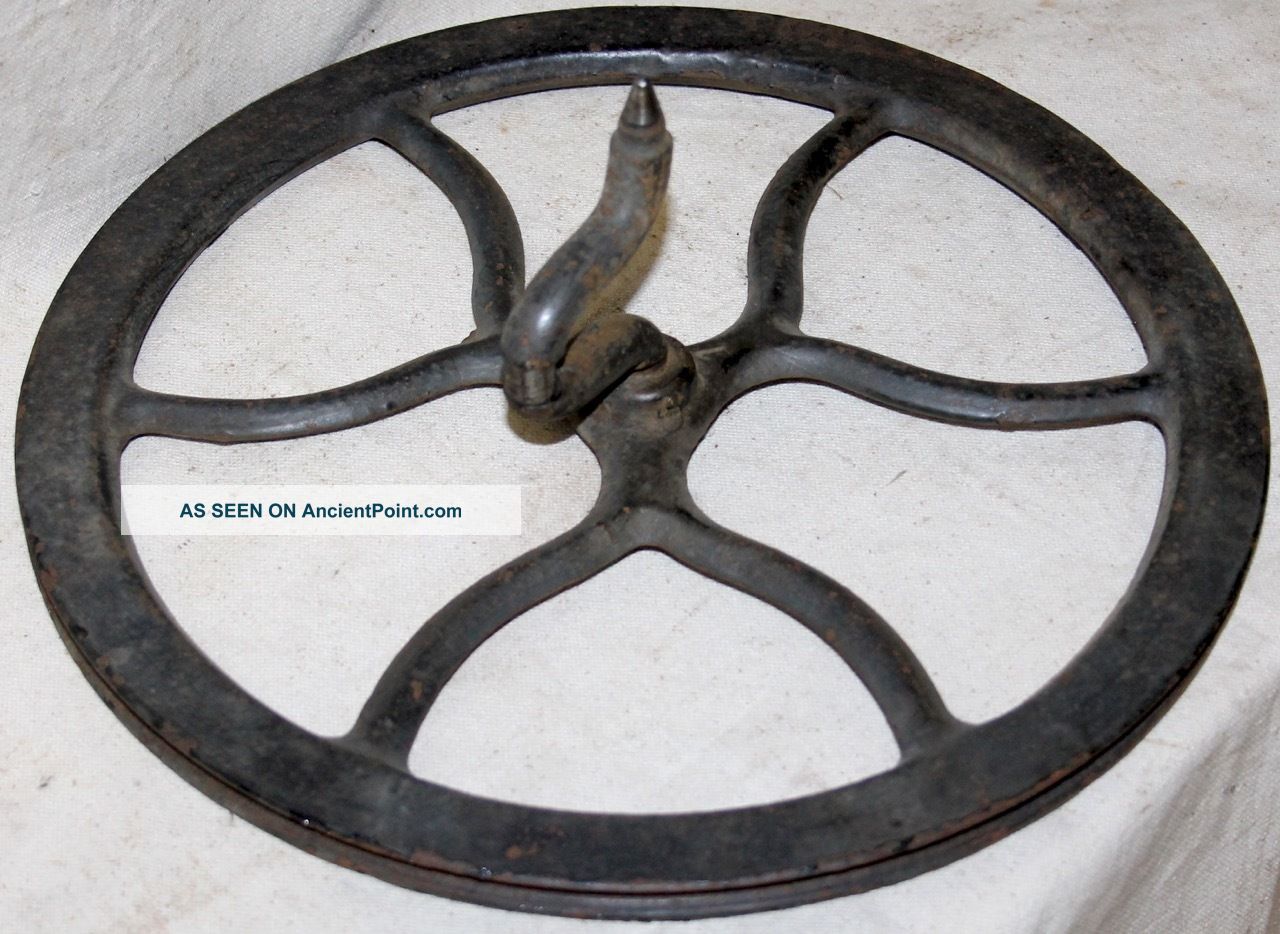 Vintage Singer Sewing Treadle Cast Iron Pulley Wheel/industrial - Farm/re - Use /nr Sewing Machine Parts photo