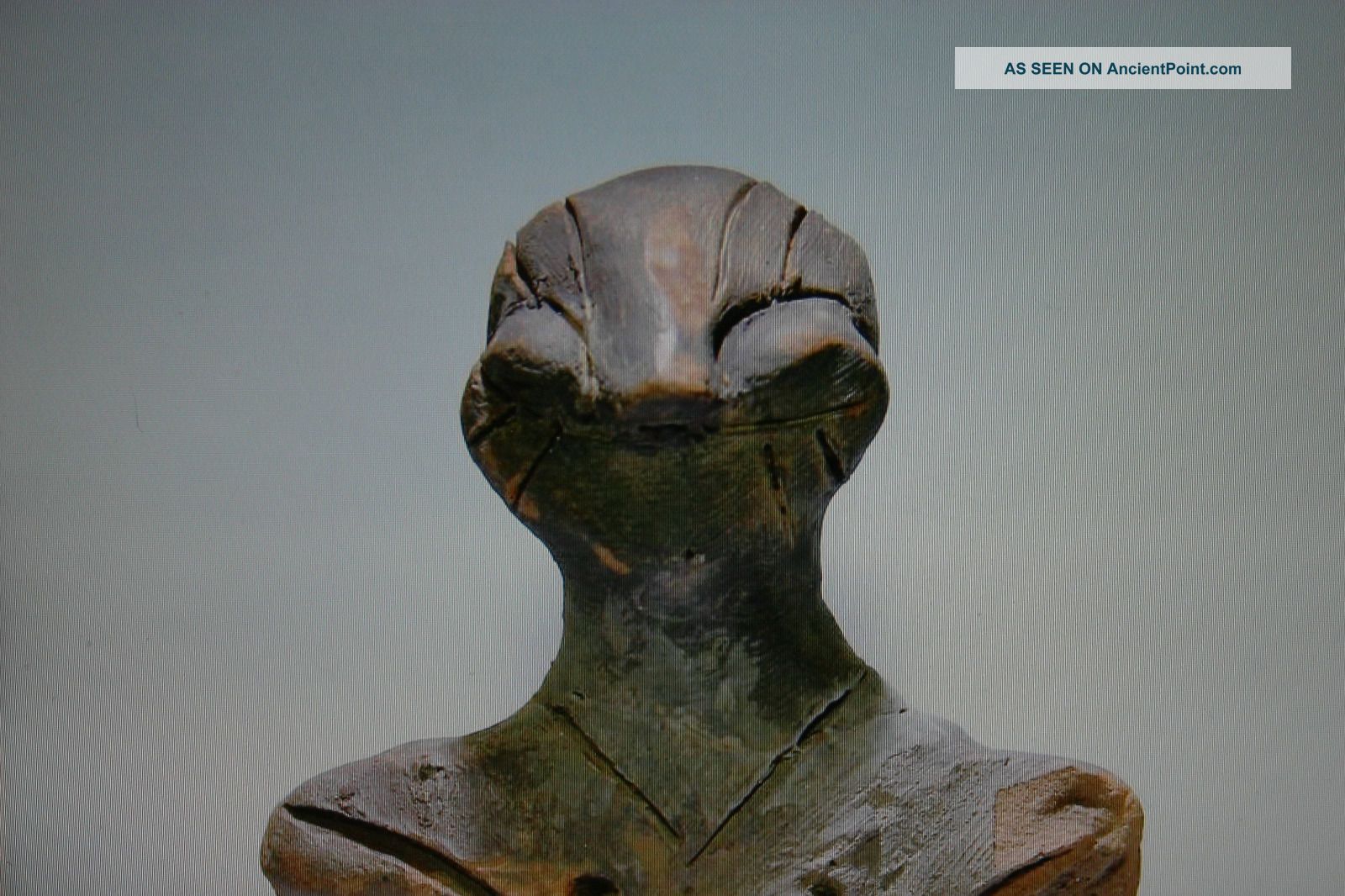 Vinca ' Alien ' Idol,  5,  000 B.  C.  Museum Quality Neolithic & Paleolithic photo