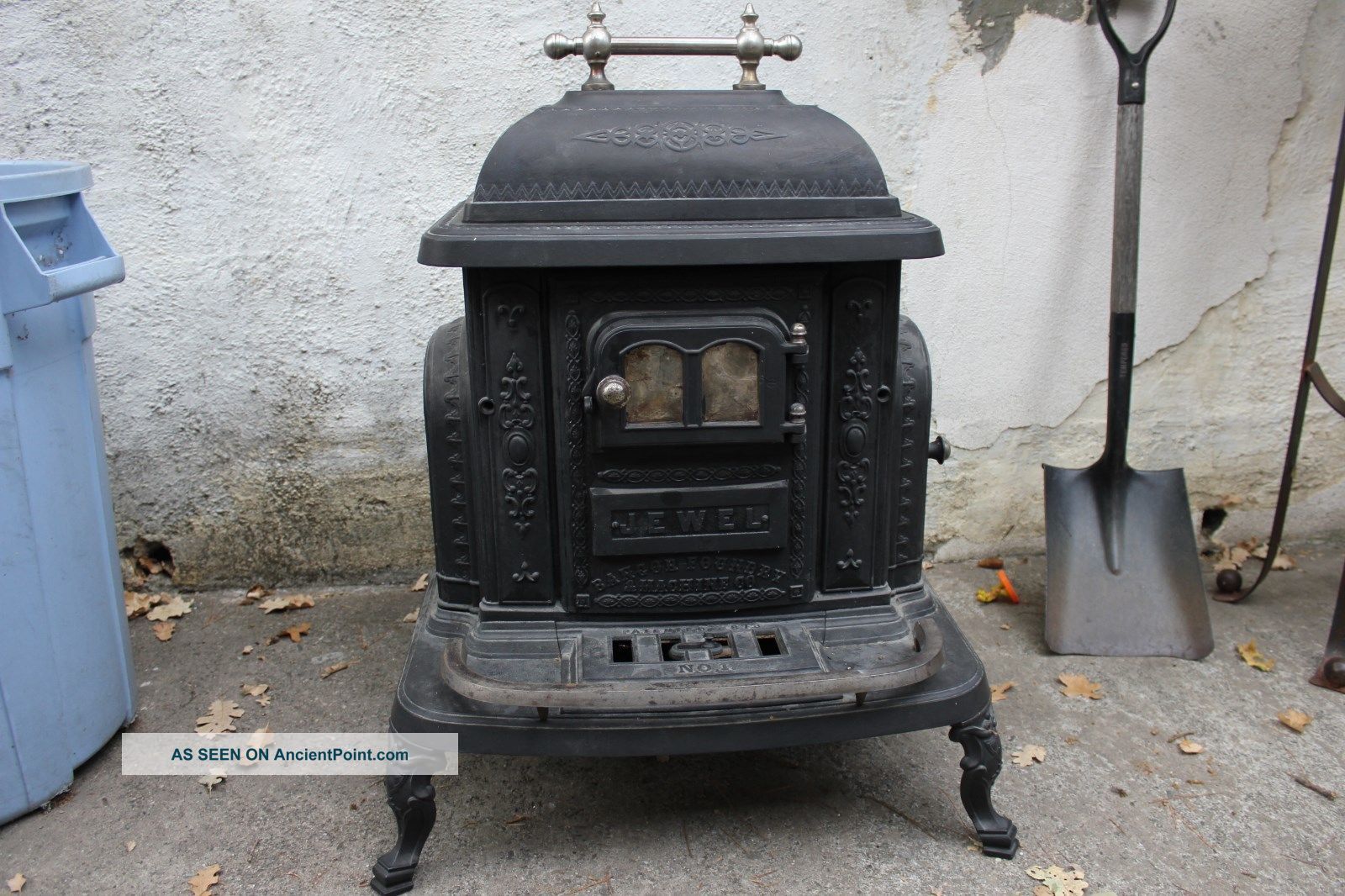 Antique Parlor Stove,  Jewel No 1 Stoves photo