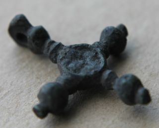 British Found Rare Anglo - Saxon Period Decorated Bronze Cross Pendant 900 Ad, photo