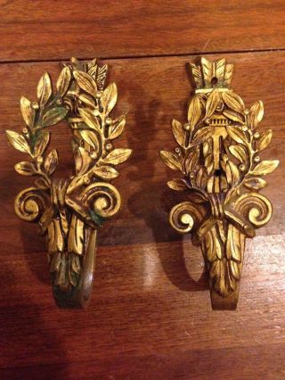 Vintage Brass Finish Metal Spelter Edwardian Wreath And Floral Drapery Tiebacks photo