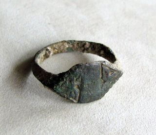 Uncleaned Ancient Roman Medieval Men Bronze Ring Rare Type photo
