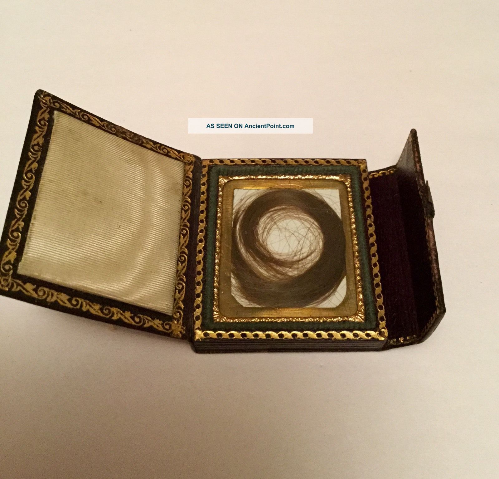 Antique Miniature Folding Leather Mourning Hair/picture/photograph Frame Art Nouveau photo