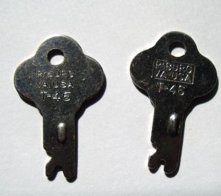 Two (2) Trunk Keys T - 46 Long Mfg Co Sewards Luggage Petersburg Va photo