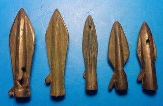 5 Ancient Bronze Arrowheads Big 43 - 33 Mm. photo