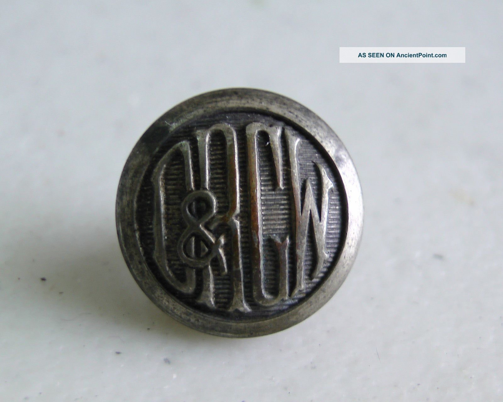 C.  1940 Denver Rio Grande Western Railroad 15mm Cuff Trainman Button Made England Buttons photo