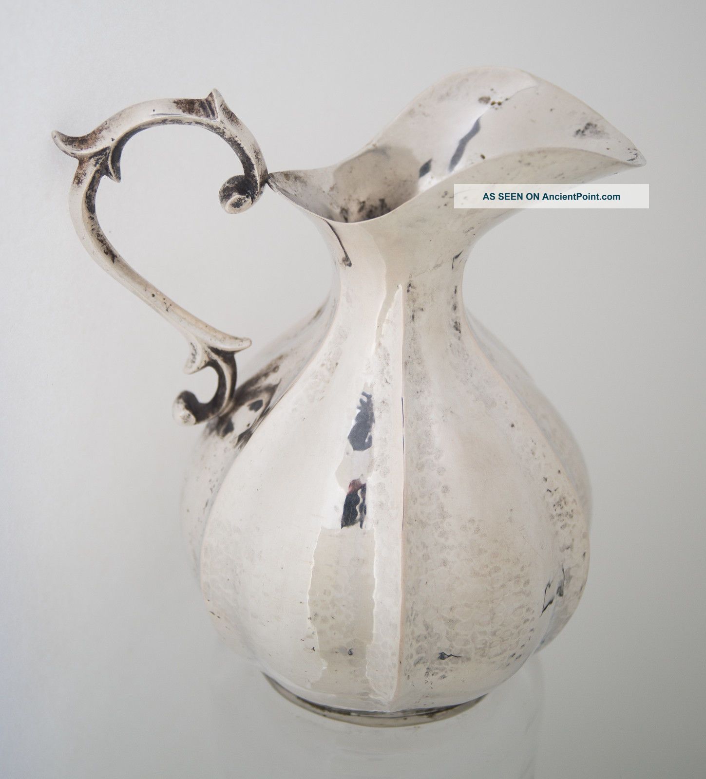 Italian Early 20th Century 800 Sterling Silver Claret Jug Hand Hammered Pitcher Silver Alloys (.800-.899) photo