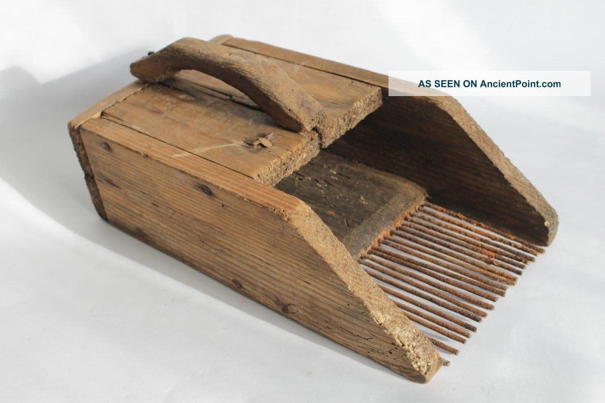 Antique Blueberry Berry Rake Scoop Wooden Tool 19 Century Primitives photo