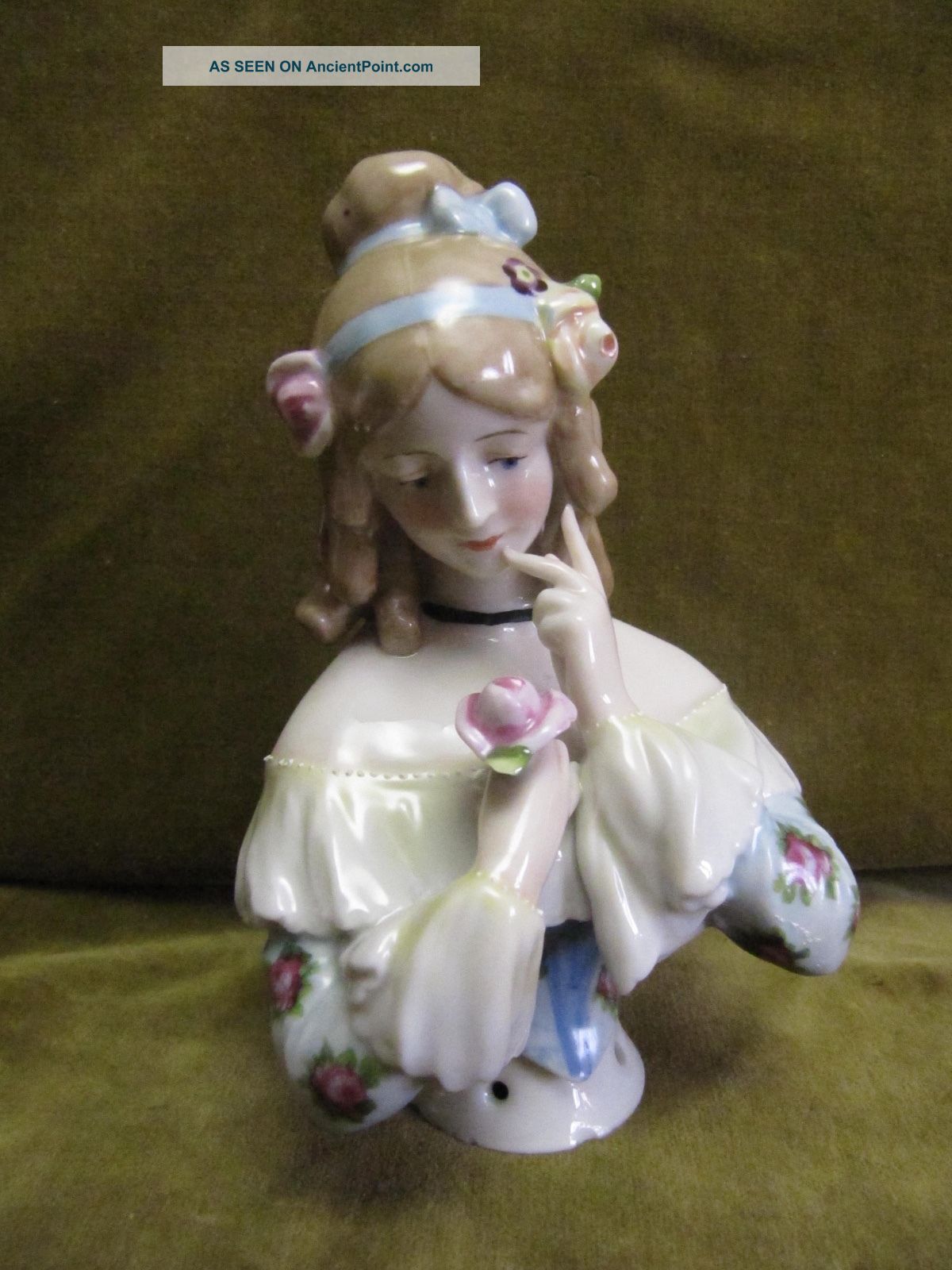 German Porcelain Wallendorf Half Doll / Demi Figurine Height 14,  4cm Figurines photo
