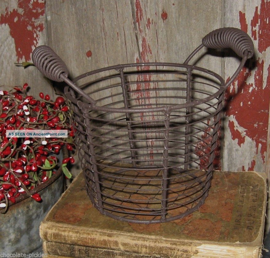 Metal & Chicken Wire Egg/fruit/plant/flower Basket Primitive Kitchen Decor Primitives photo