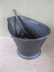 Antique Coal Scuttle Hod Bucket Primitive 17 Metal Ash Shovel Bail Handle Hearth Ware photo 4