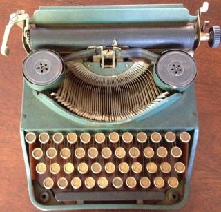 Antique/vintage 1930 ' S Royal Signet Green Typewriter,  Made In Usa. photo
