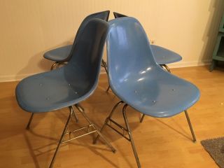 Herman Miller Charles Eames Fiberglass Side Shell Chairs 4 Light Blue Rare photo
