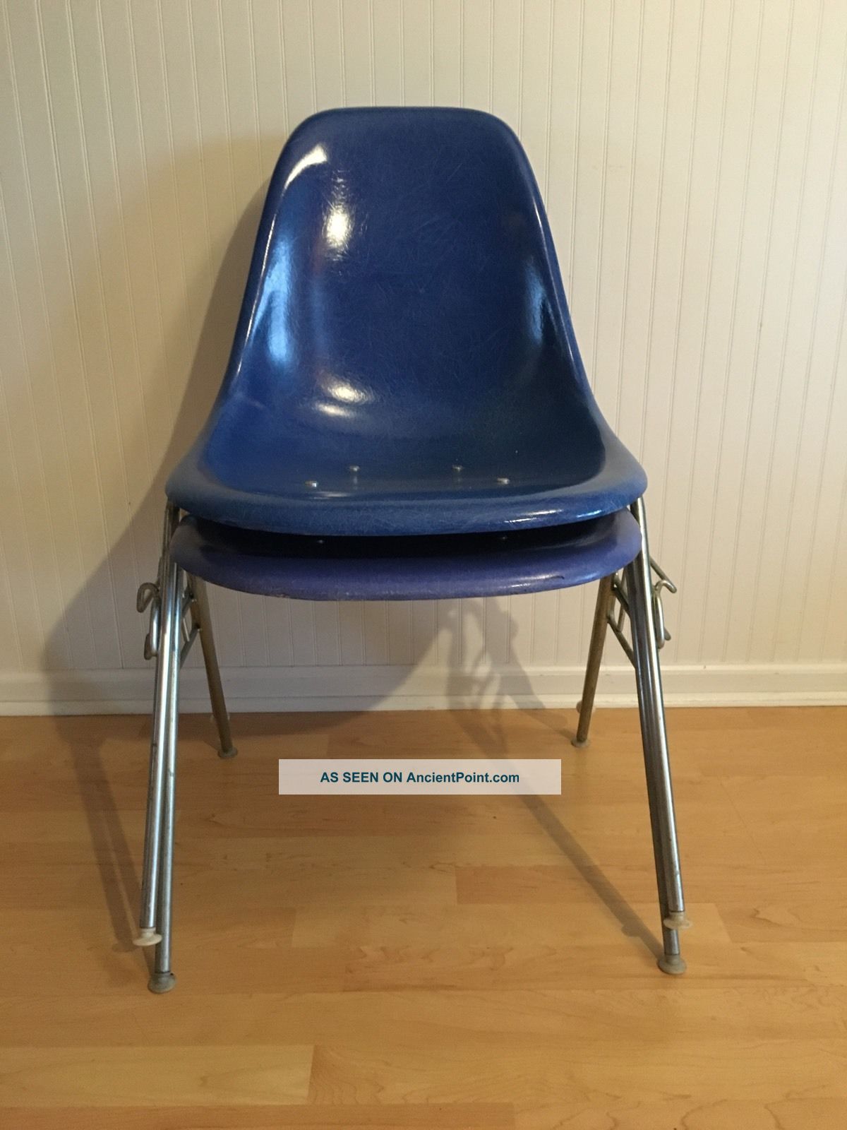 Herman Miller Charles Eames Fiberglass Side Shell Chairs 2 Ultra Marine Blue Mid-Century Modernism photo