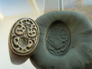 Post Medieval Bronze Seal - Ring (710) photo