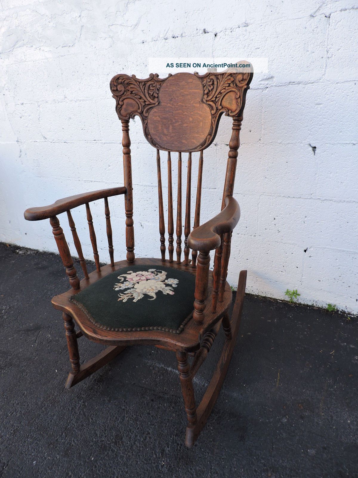Early 1900 ' S Victorian Carved Oak Needlepoint Rocking Chair 7160 1900-1950 photo