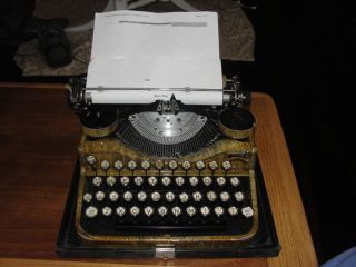 Vintage Green Underwood Standard Four Bank Keyboard Typewriter With Case photo