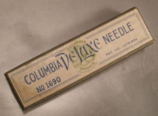 Columbia Deluxe Rug Hooking Needle photo