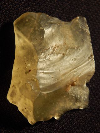 A Libyan Desert Glass Artifact Or Ancient Tool Found In Egypt 9.  65gr photo