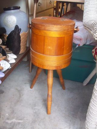 Vintage Wood Sewing Cabinet Thread Spool Notions Yarn Lift Top photo