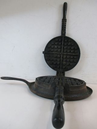 Antique Griswold Cast Iron Waffle Maker American No.  7 Pat.  1908 photo