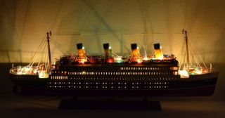 Rms Titanic Cruise Ship L 30 