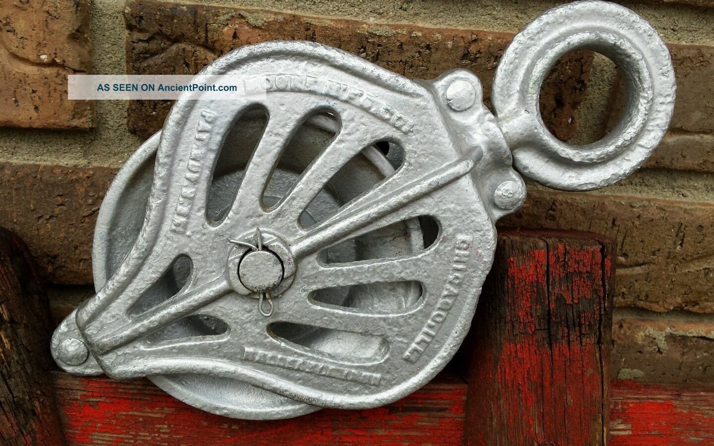 Moore Mfg Co Barn Pulley Hay Trolley Antique Primitives photo