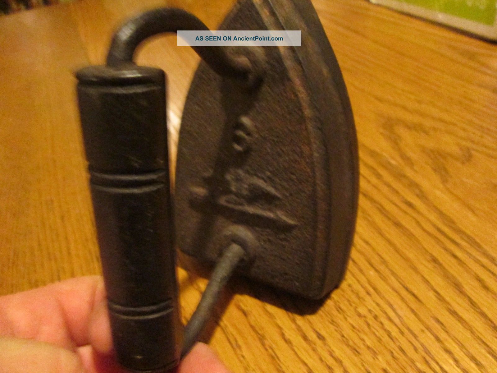 Antique Cast Iron Old Clothes Sad Flat Iron 6 Eagle Arrow Vtg 5 5 X 3 5 Inch