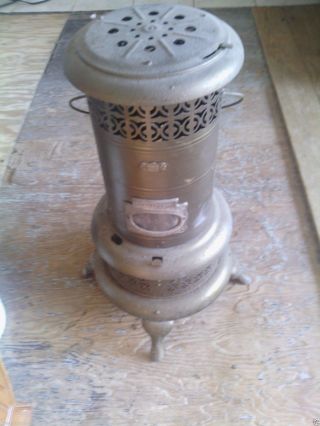 1902 - 1908 Antique Perfection Smokeless Oil Heater Stove 160 - C Early One Made photo